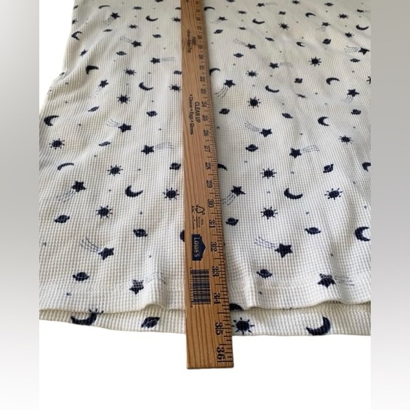 Celestial print women’s 2X sleep-top long sleeves, thermal weave - Picture 4 of 9